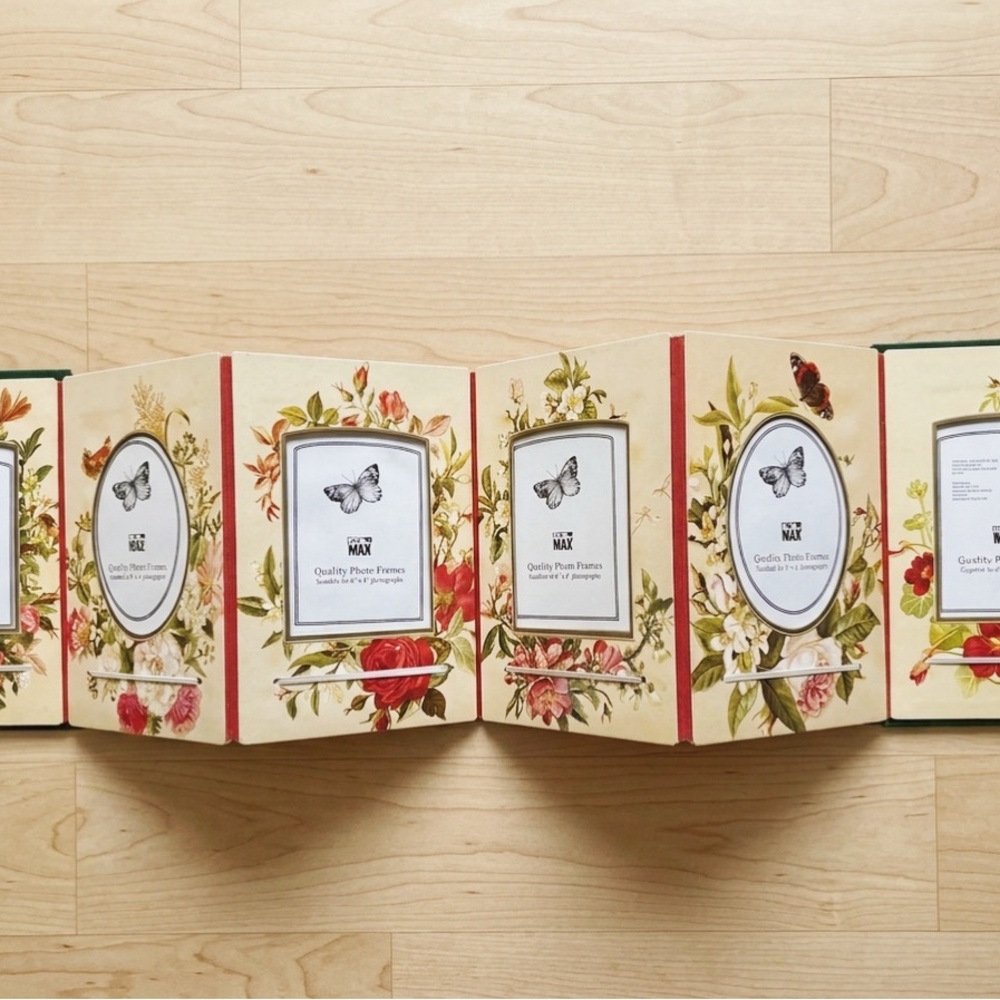 Floral Accordion Photo Frame in Cream and Red